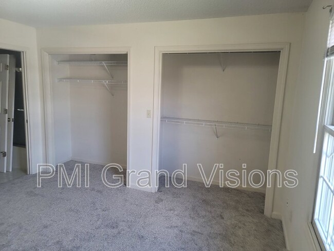 Building Photo - 1305 18th St