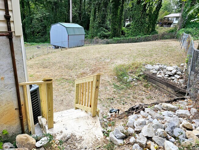 Building Photo - 110 Wakeman Ln