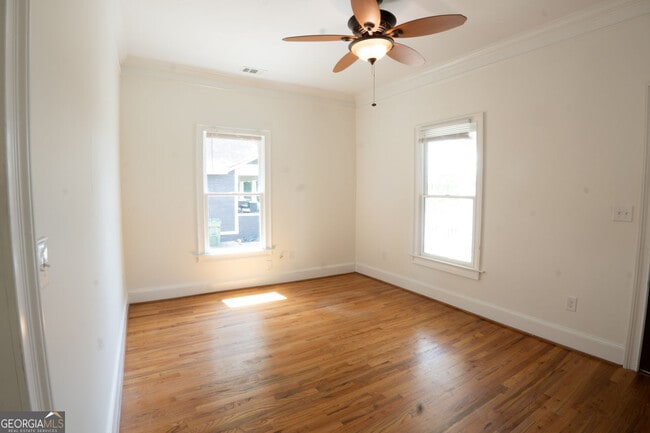 Building Photo - 825 Brookline St SW