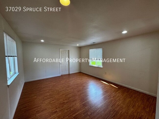 Building Photo - 37029 Spruce St