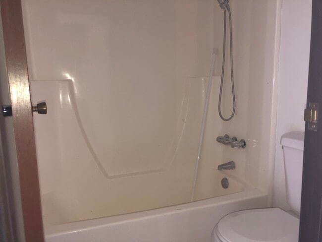 Building Photo - 77805 California Dr