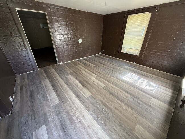 Building Photo - 1108 Grace St