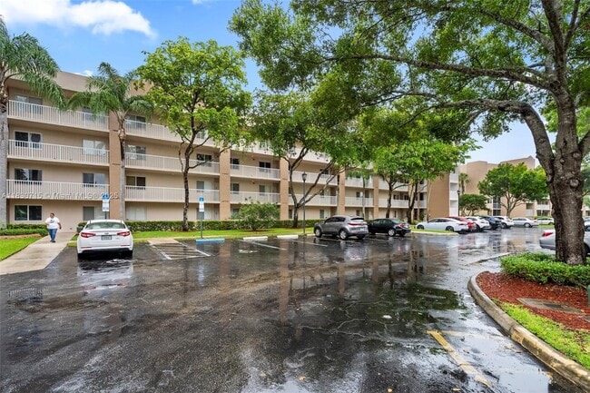 Building Photo - 9511 Weldon Cir