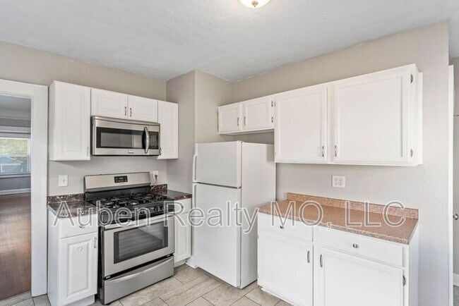 Building Photo - 5342 Park Ave