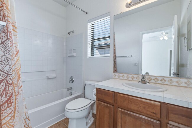 Building Photo - 5111 W El Cortez Trail