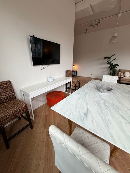 New dining room - 302 E Uintah St