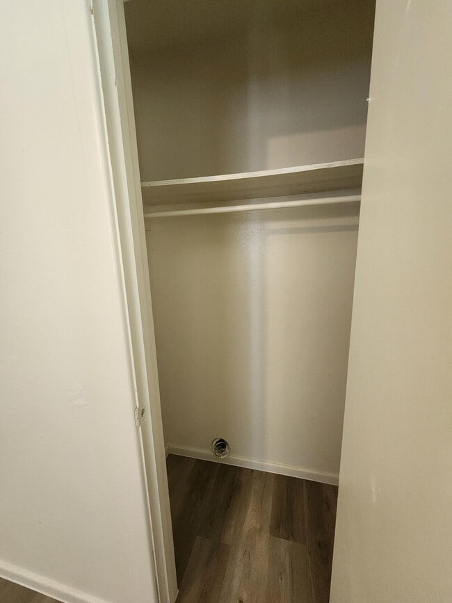 Building Photo - 609 38th St