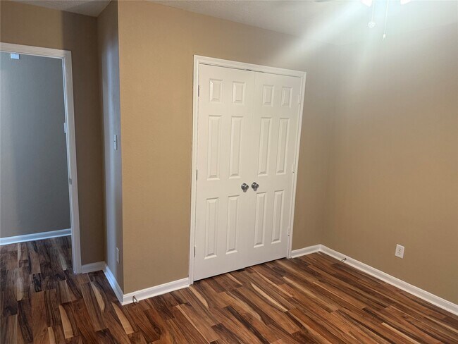 Building Photo - 15326 Trinity Meadow Dr