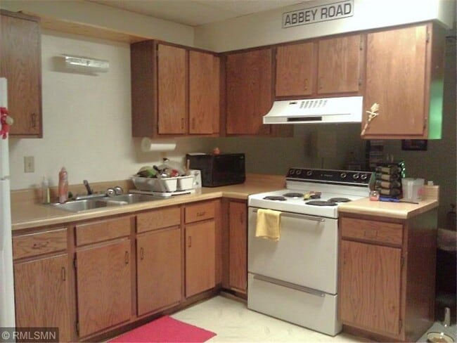 Building Photo - 111 1/2 N Main St