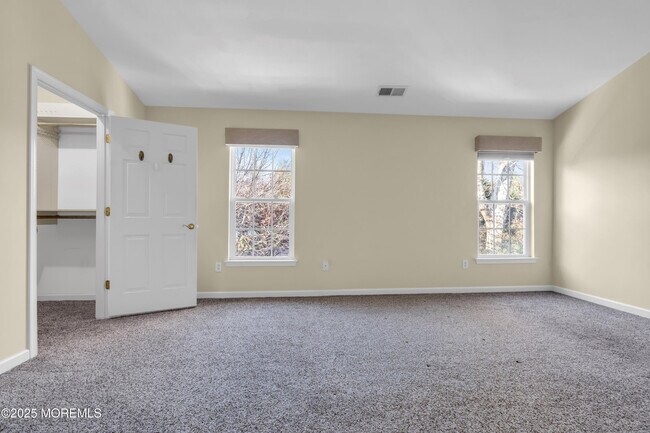 Building Photo - 12 Coral Place