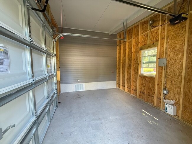 Building Photo - 7197A Holyoke Ct