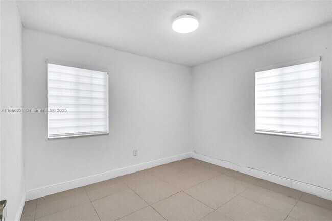 Building Photo - 13470 NW 16th Ave