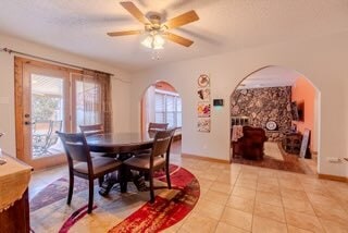Building Photo - 2112 Castle Ct