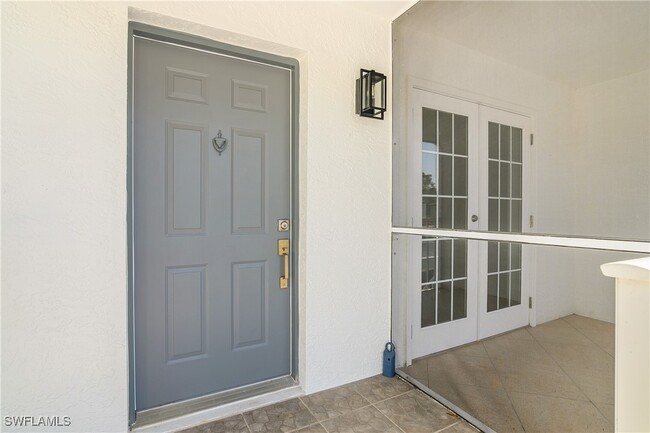 Building Photo - 832 Tanbark Dr