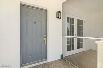 Building Photo - 832 Tanbark Dr