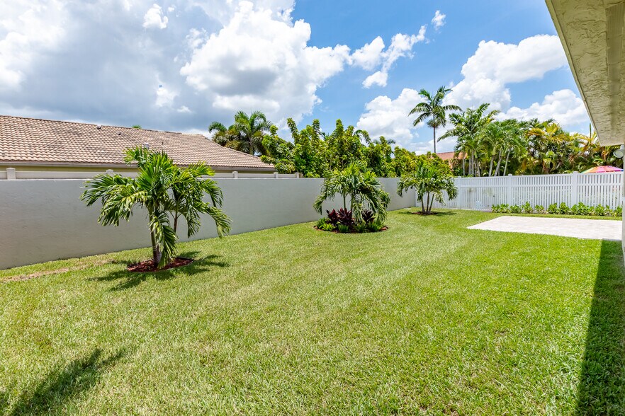 Backyard - 22766 SW 56th Ave