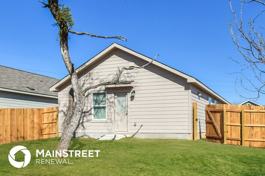 Building Photo - 7019 Randado Ct