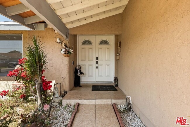 Building Photo - 20233 Eddington Dr