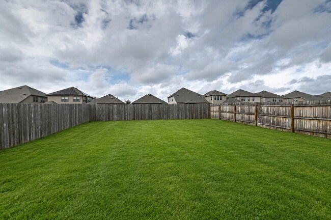 Building Photo - 7927 Dovers Den