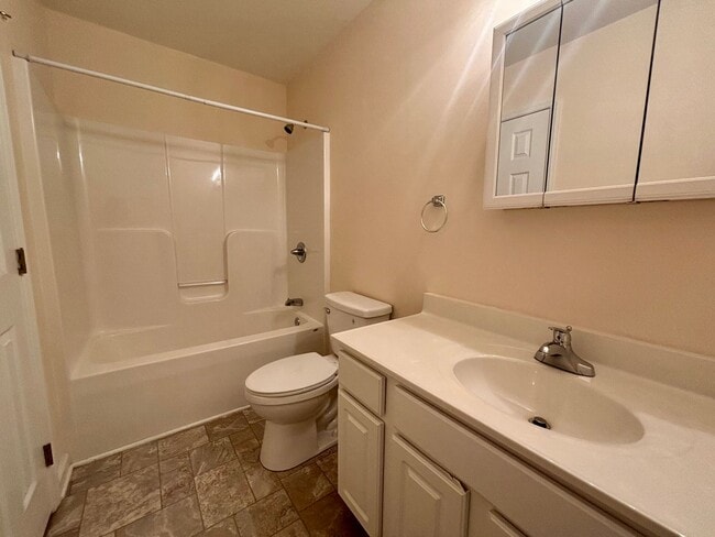 Building Photo - Cozy Rental Waiting For You!!
