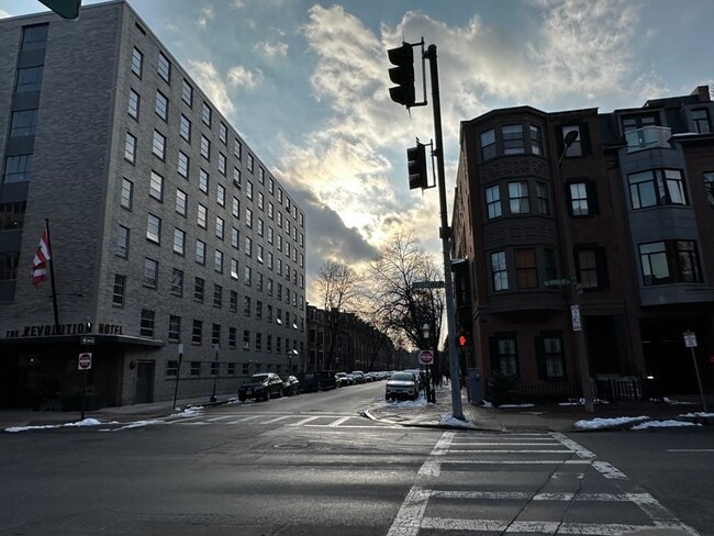 Building Photo - 11 Appleton St