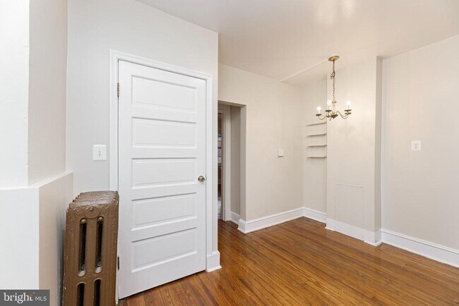 Building Photo - 2509 Cliffbourne Pl NW
