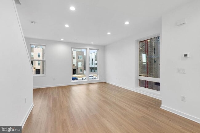 Building Photo - 3022 Schirra Ln