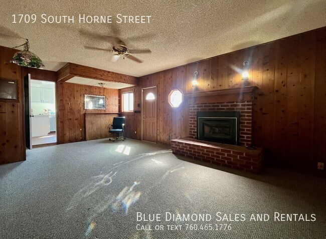 Building Photo - 1709 S Horne St