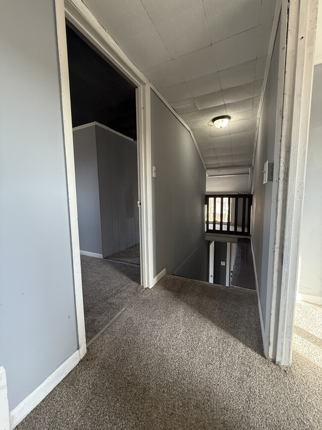 Building Photo - 2 Columbia Dr