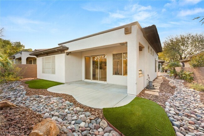 Building Photo - 120 Emerald Dunes Cir