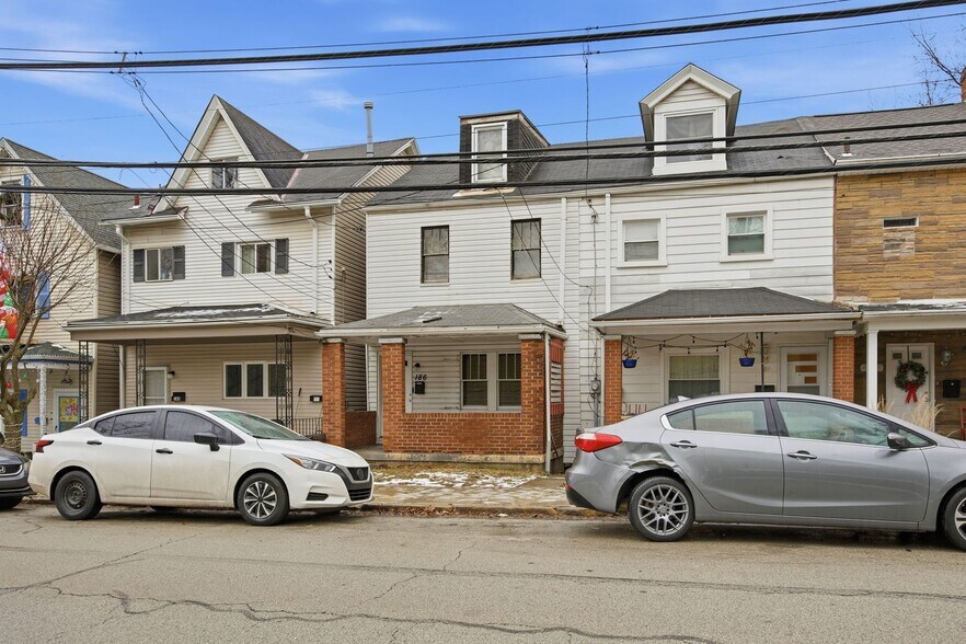 Building Photo - 186 Oneida St