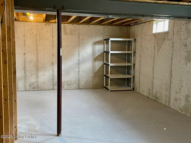Building Photo - 13404 Cain Ln