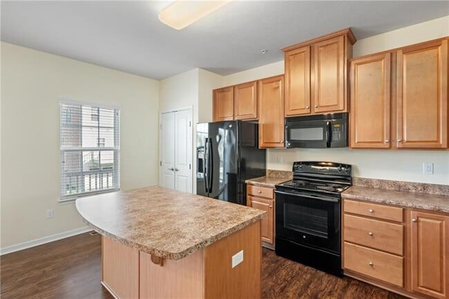 Building Photo - 1966 Georgetown Dr