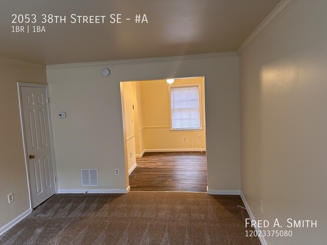 Building Photo - Beautiful 1BR Condo in Fairfax Village - C...