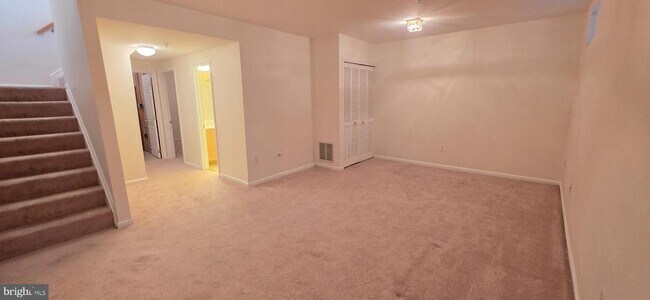 Building Photo - 12723 Sullivan Ct