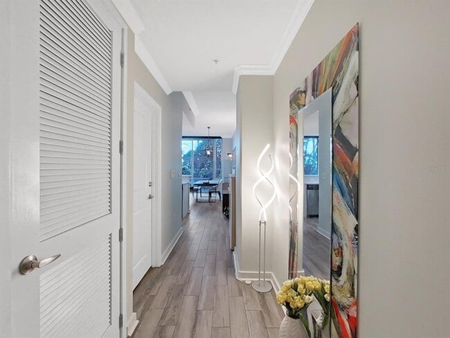 Building Photo - 777 N Ashley Dr