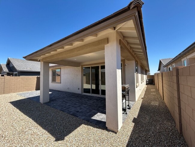 Building Photo - 20268 W Montecito Ave
