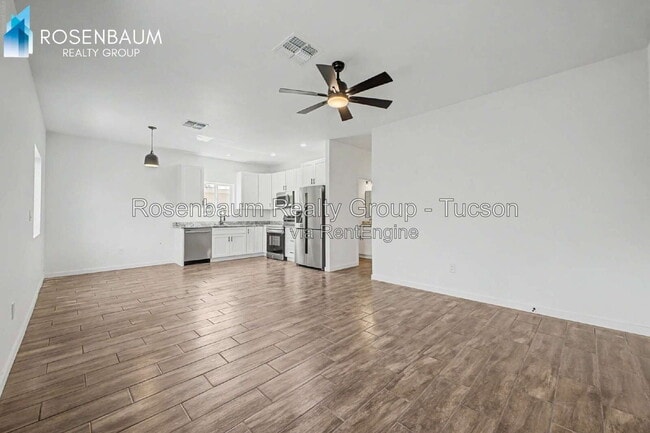 Building Photo - 2956 N Richey Blvd