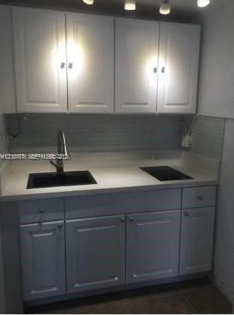 Building Photo - 305 NE 2nd Ave