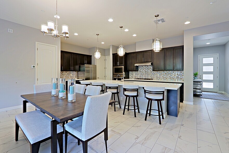 Building Photo - 7350 E Vista Bonita Dr