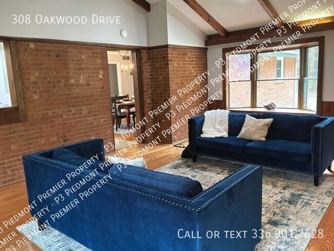 Building Photo - 308 Oakwood Dr
