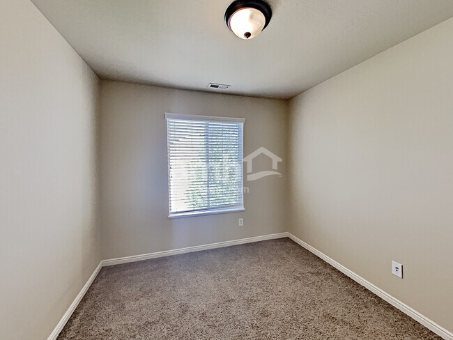 Building Photo - 4778 Wilson Way