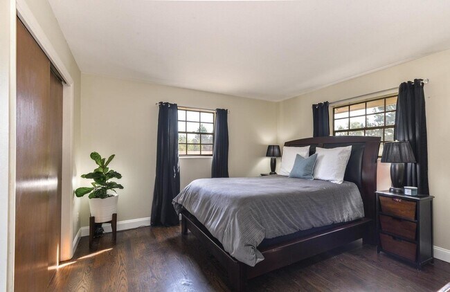 Building Photo - Beautiful 4 Bedroom Home in Midtown Fort Collins!