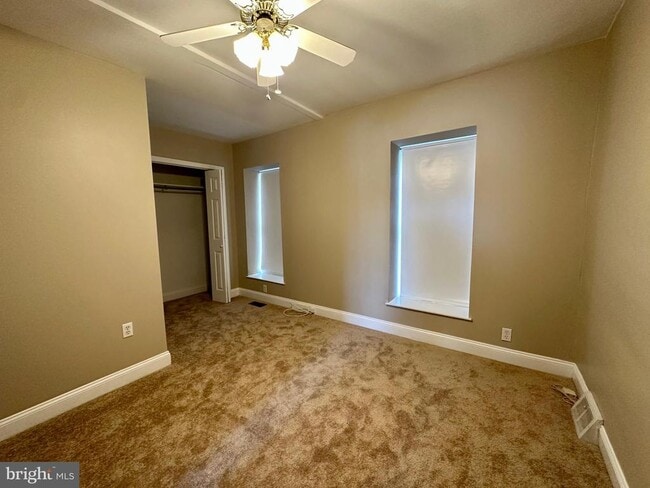 Building Photo - 3922 Manor St