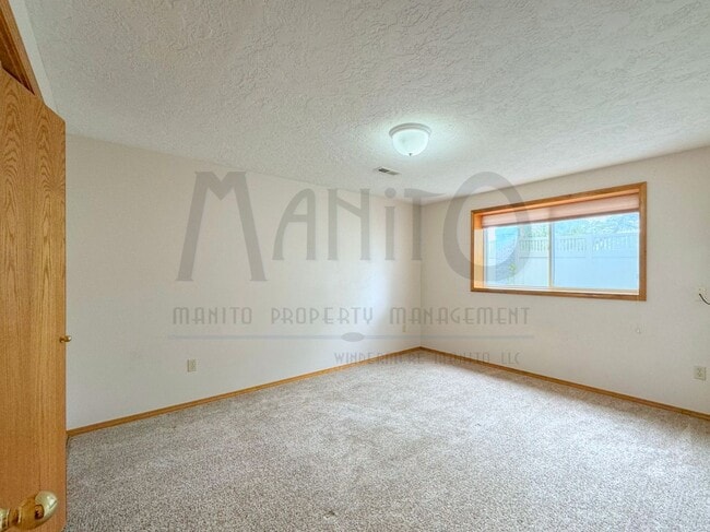 Building Photo - 5002 S Morrill Ln