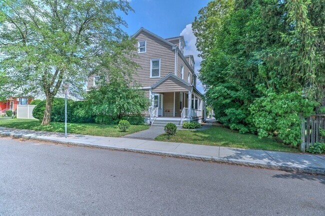 Primary Photo - 37 Walnut Pl
