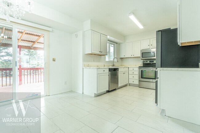 Building Photo - 1269 Cree Dr