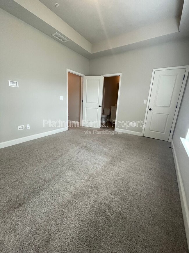 Building Photo - 1236 Stone Castle Cir