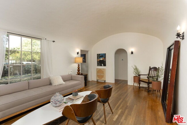 Building Photo - 5120 Willowcrest Ave