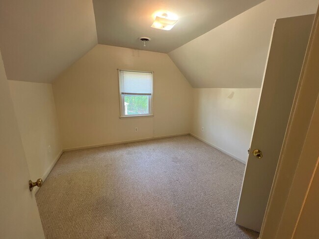 Building Photo - 7403 Shady Grove Rd